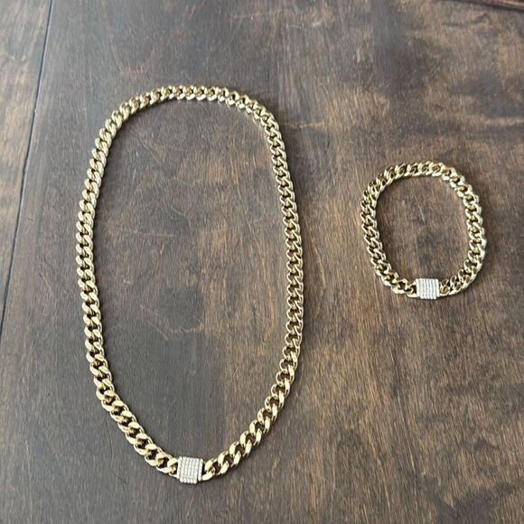 Elegant 14K Gold Plated Monaco Chain Necklace Bracelet Set - Picture 4 of 9